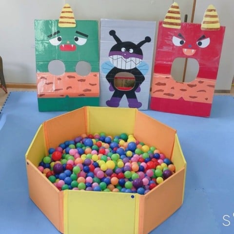 ボール遊び